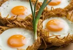 Eggs In Crispy Hash Brown Baskets: A Unique Breakfast Delight