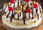 No-Bake Banana Split Cake: The Ultimate Dessert Delight!