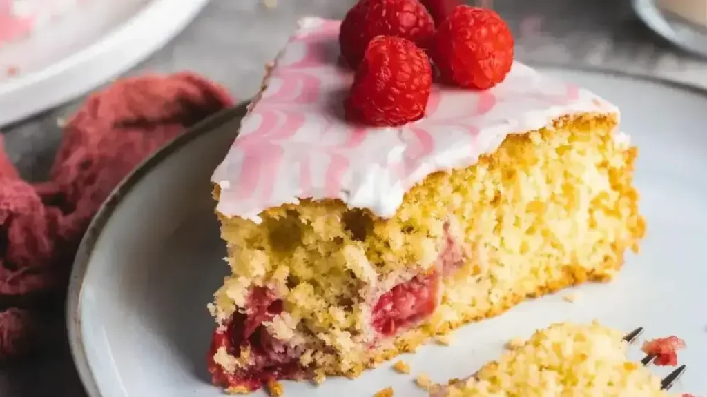 Berrylicious Strawberry Crunch Cheesecake