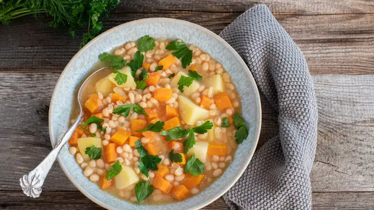 Vegetable Barley Soup