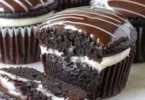 CHOCOLATE CUPCAKES