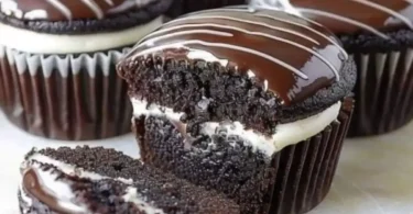 CHOCOLATE CUPCAKES