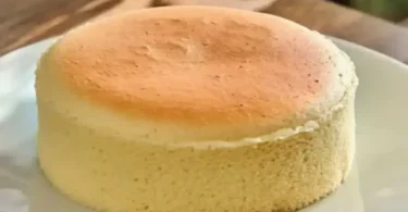 Creamy Yogurt Cake with 2 Eggs