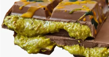 Dubai chocolate bar! Learn its origins, unique knafeh filling, and why it took over TikTok. Your ultimate guide.